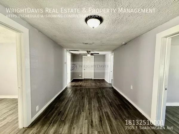 4 bedrooms apartment for rent in Live Oaks Square - East Tampa, Tampa