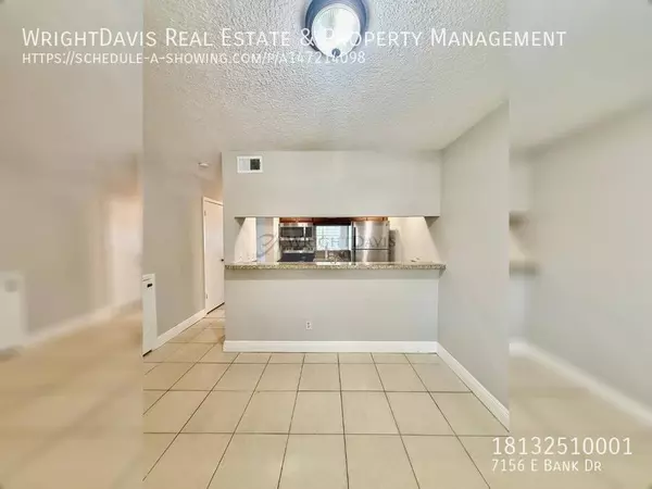 2 bedrooms apartment for rent in Live Oaks Square - East Tampa, Tampa