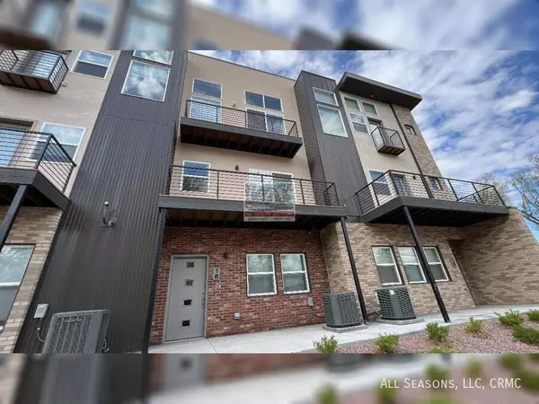 3 bedrooms apartment for rent in Downtown COS - Central COS, Colorado Springs