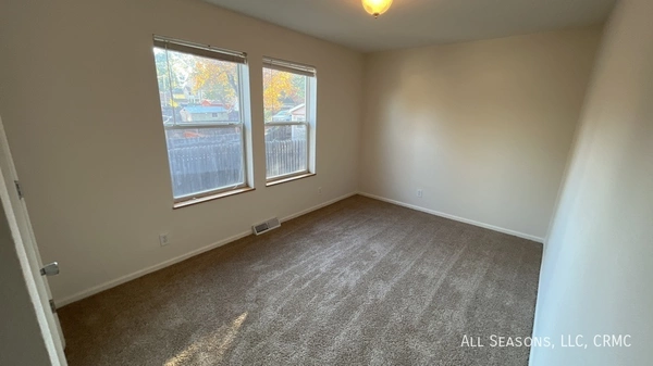 4 bedrooms apartment for rent in Downtown COS - Central COS, Colorado Springs