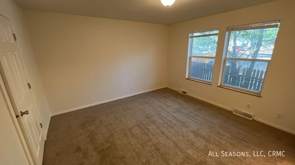 4 bedrooms apartment for rent in Downtown COS - Central COS, Colorado Springs