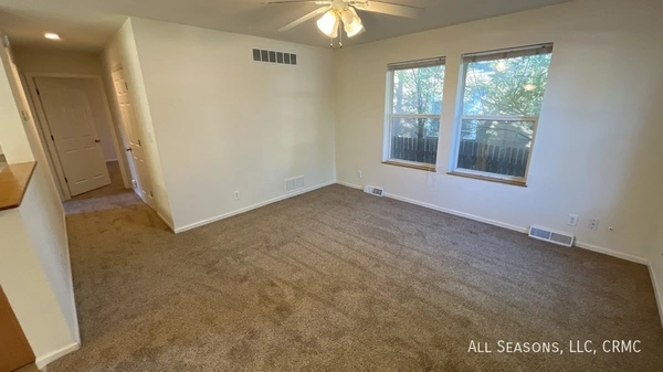 4 bedrooms apartment for rent in Downtown COS - Central COS, Colorado Springs