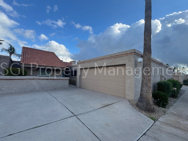 3 bedrooms apartment for rent in Paradise Valley - NE Valley, Phoenix