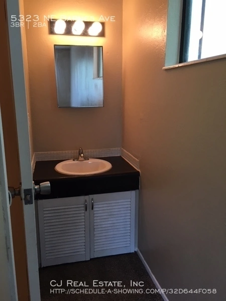 3 bedrooms apartment for rent in Gladstone - Outer KCMO, Kansas City