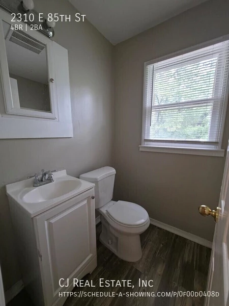 4 bedrooms apartment for rent in Marlborough - KCMO, Kansas City