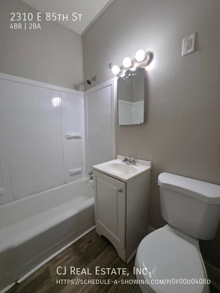 4 bedrooms apartment for rent in Marlborough - KCMO, Kansas City