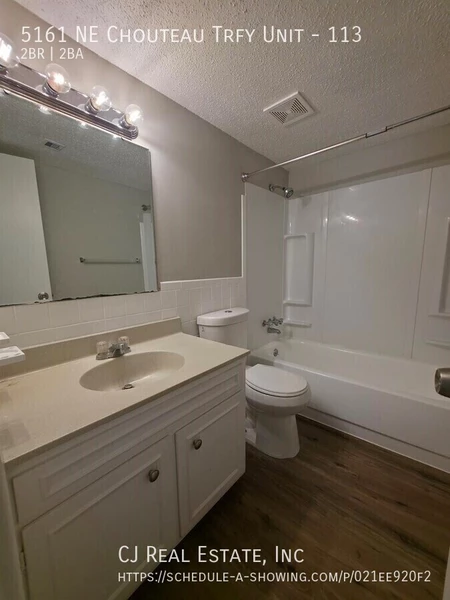 2 bedrooms apartment for rent in Gladstone - Outer KCMO, Kansas City