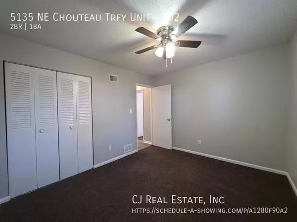 2 bedrooms apartment for rent in Gladstone - Outer KCMO, Kansas City
