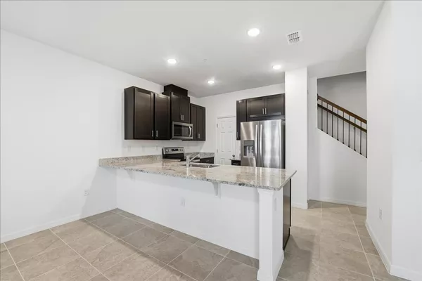 3 bedrooms apartment for rent in Vista East - East Orlando, Orlando