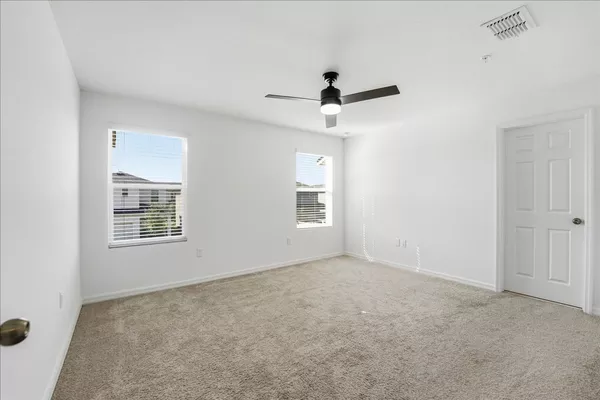 3 bedrooms apartment for rent in Vista East - East Orlando, Orlando