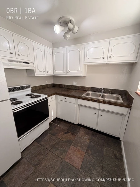 Studio Apartment for rent in Country Club - Center Denver, Denver