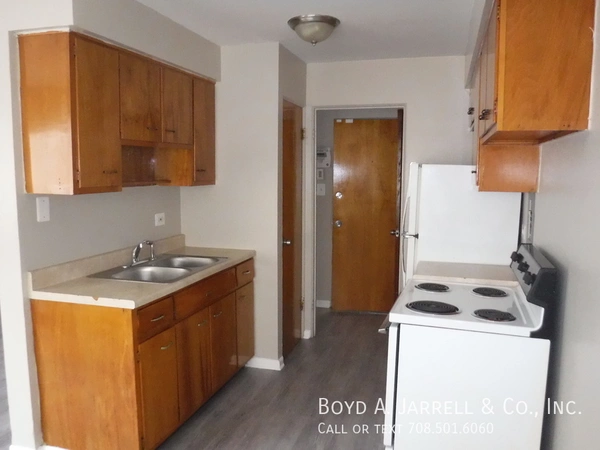 1 bedroom apartment for rent in Chatham - Far Southeast Side, Chicago