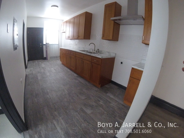 3 bedrooms apartment for rent in Washington Park - South Side, Chicago