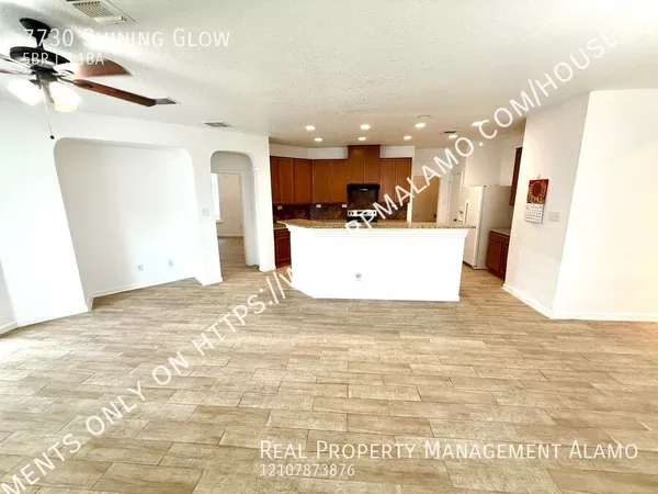 5 bedrooms apartment for rent in Northeast Side - North SATX, San Antonio