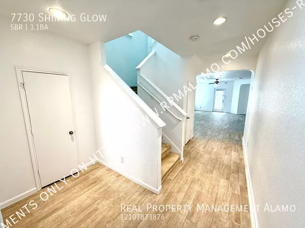5 bedrooms apartment for rent in Northeast Side - North SATX, San Antonio