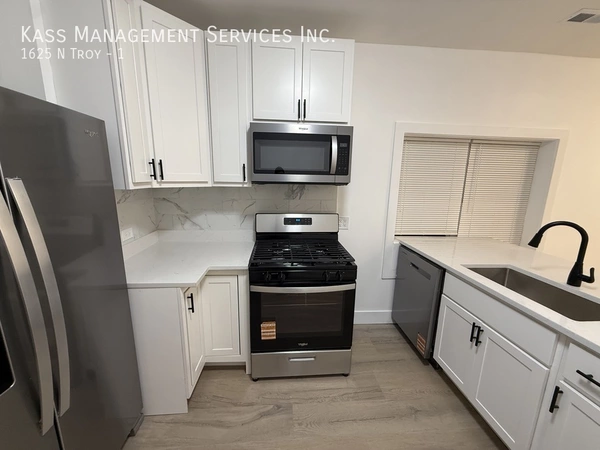 2 bedrooms apartment for rent in Humboldt Park - West Side, Chicago