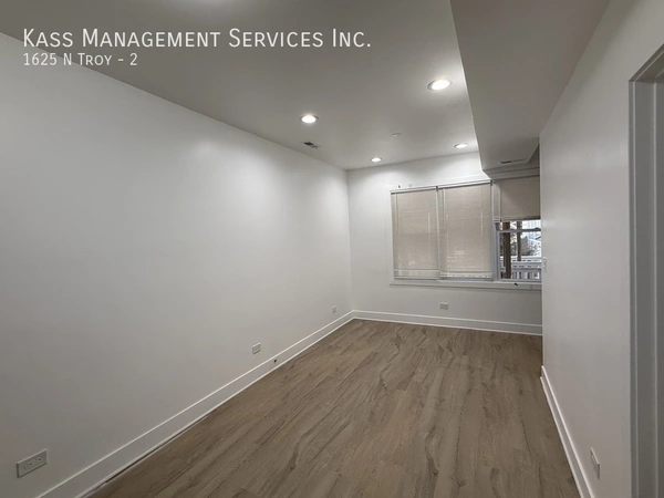 3 bedrooms apartment for rent in Humboldt Park - West Side, Chicago