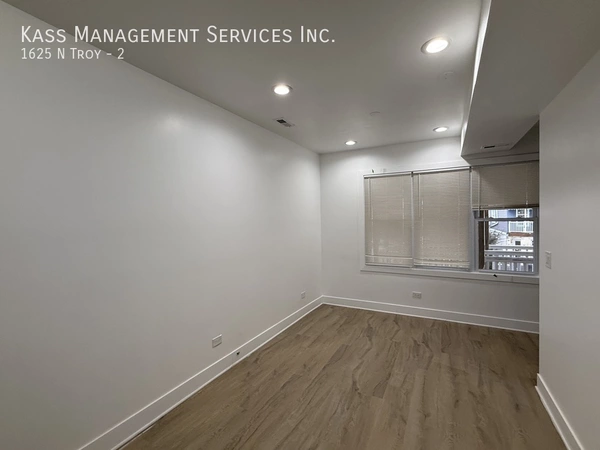 3 bedrooms apartment for rent in Humboldt Park - West Side, Chicago