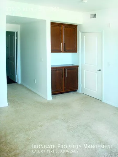 2 bedrooms apartment for rent in Valley Village - San Fernando Valley, Los Angeles