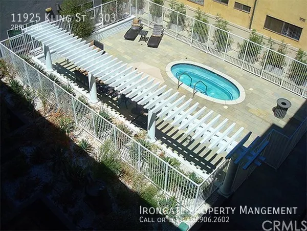 2 bedrooms apartment for rent in Valley Village - San Fernando Valley, Los Angeles