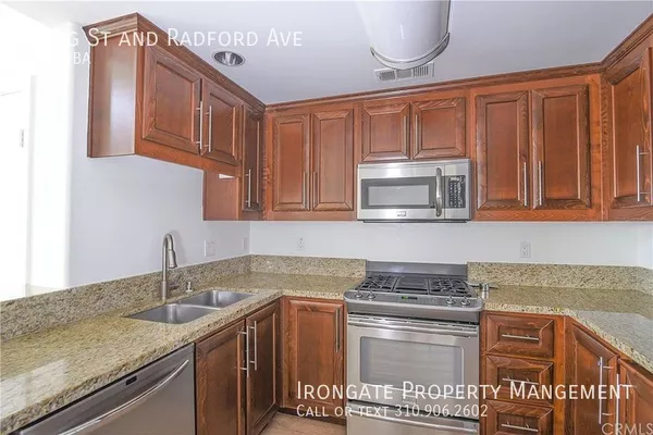2 bedrooms apartment for rent in Valley Village - San Fernando Valley, Los Angeles
