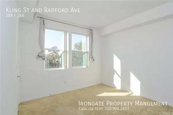 2 bedrooms apartment for rent in Valley Village - San Fernando Valley, Los Angeles