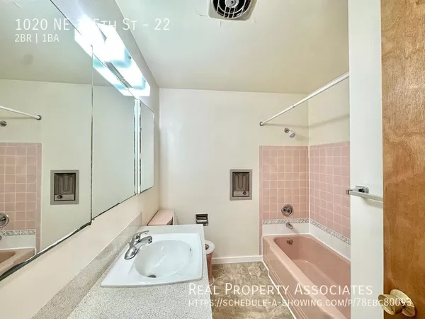 2 bedrooms apartment for rent in Pinehurst - North Seattle, Seattle