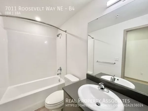 Studio Apartment for rent in Green Lake - North Seattle, Seattle