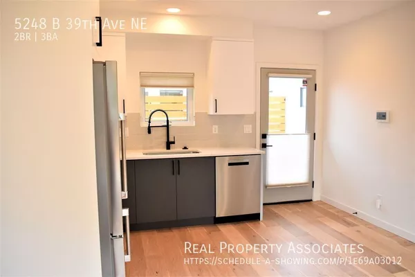 2 bedrooms apartment for rent in Laurelhurst - North Seattle, Seattle