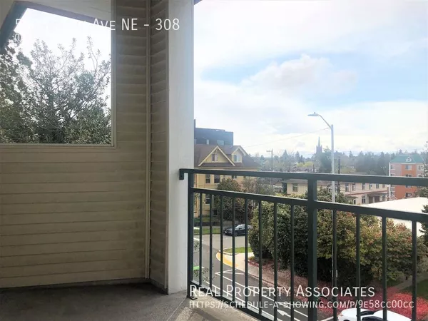 Studio Apartment for rent in University District - North Seattle, Seattle