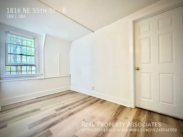 3 bedrooms apartment for rent in University District - North Seattle, Seattle