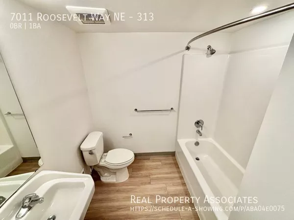 Studio Apartment for rent in Green Lake - North Seattle, Seattle