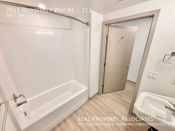 Studio Apartment for rent in Green Lake - North Seattle, Seattle