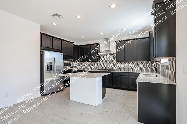 5 bedrooms apartment for rent in Litchfield Park - SW Valley, Phoenix