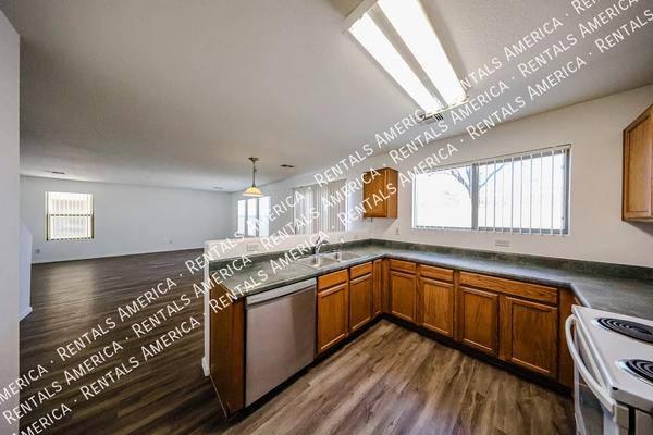 4 bedrooms apartment for rent in Tolleson - SW Valley, Phoenix