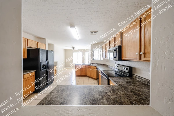 4 bedrooms apartment for rent in Tolleson - SW Valley, Phoenix