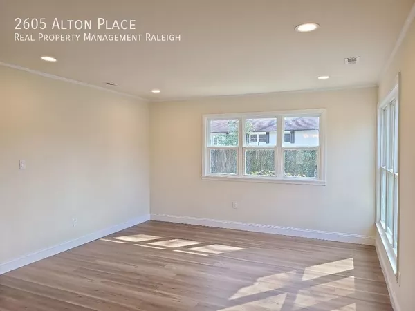 3 bedrooms apartment for rent in Worthdale - South Raleigh, Raleigh