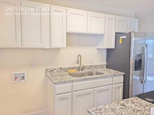 3 bedrooms apartment for rent in Worthdale - South Raleigh, Raleigh