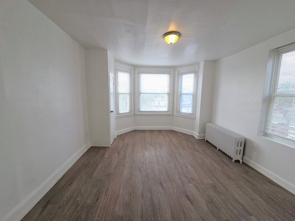 3 bedrooms apartment for rent in Glenwood - North Philadelphia, Philadelphia