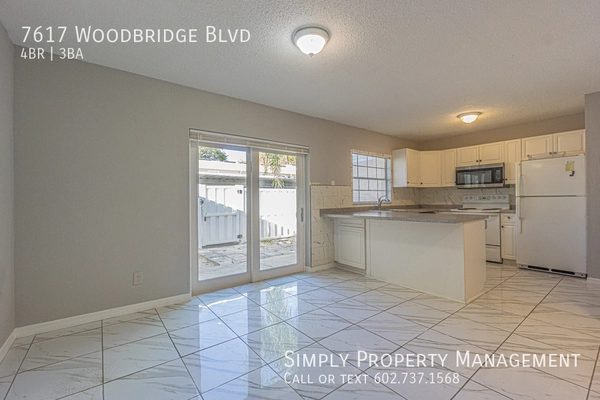 4 bedrooms apartment for rent in Town 'n' Country - West Tampa, Tampa