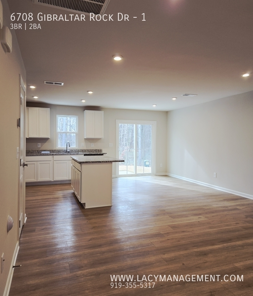 3 bedrooms apartment for rent in Auburn - South Raleigh, Raleigh