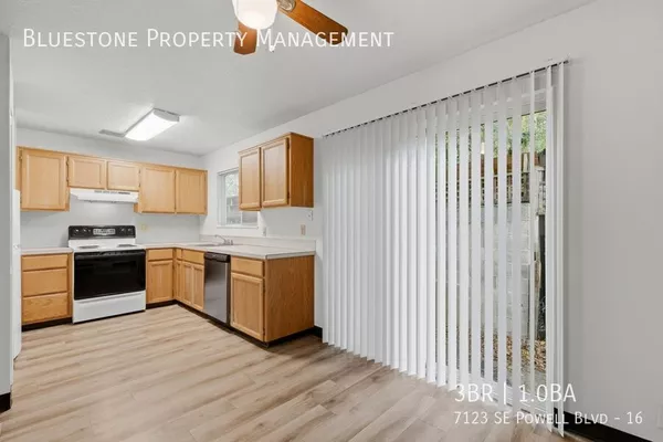 3 bedrooms apartment for rent in Foster-Powell - SE Portland, Portland