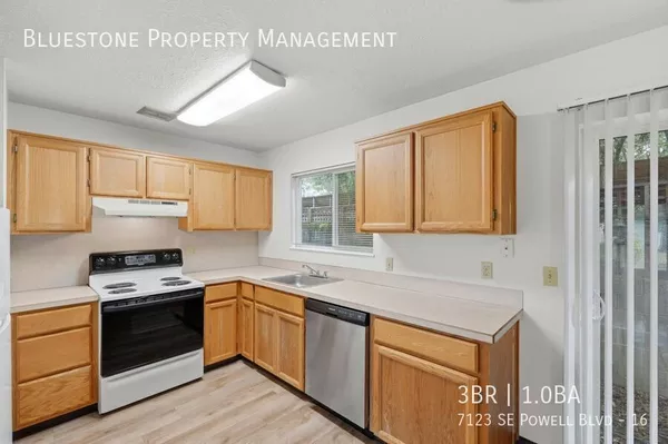 3 bedrooms apartment for rent in Foster-Powell - SE Portland, Portland