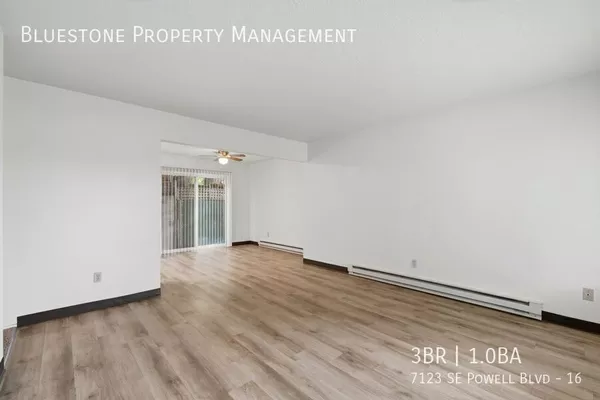 3 bedrooms apartment for rent in Foster-Powell - SE Portland, Portland