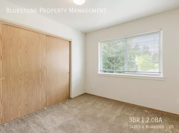 3 bedrooms apartment for rent in Glenfair - East Portland, Portland