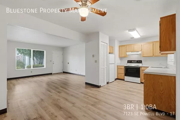 3 bedrooms apartment for rent in Foster-Powell - SE Portland, Portland