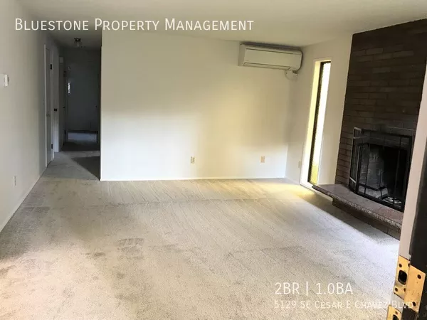 2 bedrooms apartment for rent in Reed - SE Portland, Portland