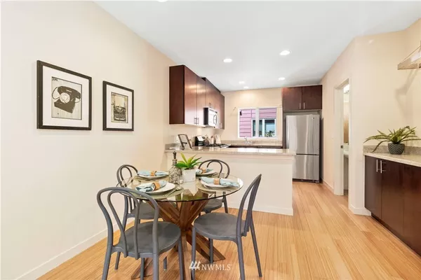 3 bedrooms apartment for rent in Columbia City - SE Seattle, Seattle