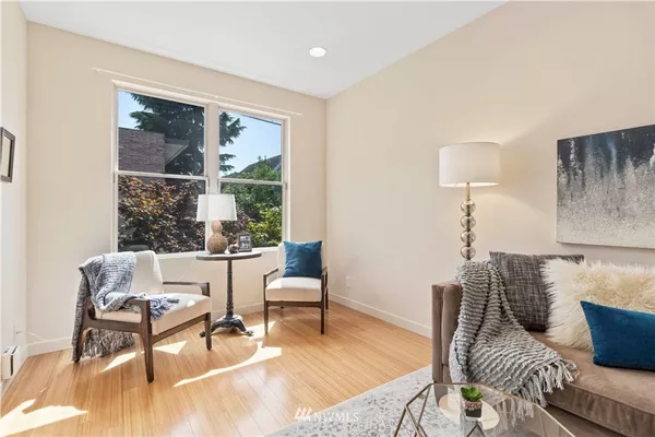 3 bedrooms apartment for rent in Columbia City - SE Seattle, Seattle