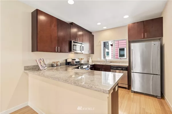 3 bedrooms apartment for rent in Columbia City - SE Seattle, Seattle